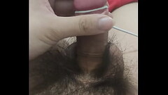 第一次狠狠抽打自己的阴茎射精 Thumb