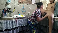 ya que mi marido no se encuentra en la ciudad, llamo a mi mejor amiga para tener sexo l&eacute_sbico salvaje Thumb