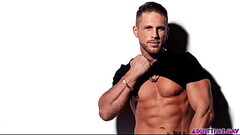 The ultra sexy queer hunk Roman Todd is answering questions about intimacy and masturbation, as well as demonstrating his technique when he is jerking off Thumb