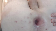 Туго заходит в попку Thumb