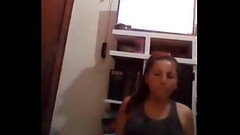 Estudiannte,despu&eacute_s de hacer ejercicios, se subi&oacute_ la calentura , sse masturba con un dildo y termina con un rico anal. Thumb