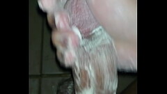 用洗面乳打手槍 手速快大量射精 Thumb