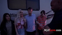 We'_re The Taylors (Family Bribes The Cop) Thumb