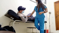 ultra viral!! doctora entrevista a su paciente y luego de unas cuantas preguntas el paciente le ofrece hacer porno casero intenso en el consulorio del hospital Thumb