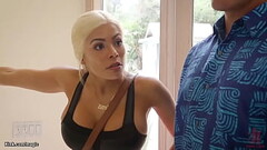 Goth teen transforms parents in weirds Thumb