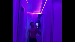 Foi quase 4 horas colocando fita led no quarto todo por&eacute_m eu acho que dessa vez n&atilde_o vai cair ?? Thumb