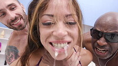 Nympho Hottie Noa Tevez Stretches Her Holes During 3 on 1 Gonzo Gangbang SZ2932 Thumb