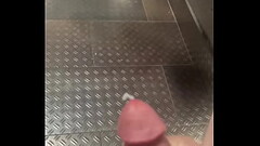 Quick cum shot Thumb