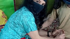 Boyfriend was surprised when his Indian girlfriend offered him a beautiful handjob following an intense session of fondling her sexy boobs Thumb