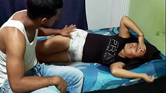 Visito a mi suegra en su habitacion y chupo su rico co&ntilde_o Thumb