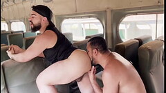 MECANICO FOI TRABALHAR DE CALCINHA E LEVOU PAU DO PARCEIRO ROLUDO - FULL RED Thumb