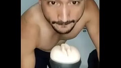 Casado masturb&aacute_ndose Thumb