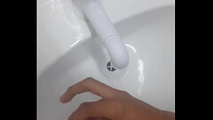 Novinho 19 anos batendo uma Thumb
