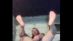 Русский мент любил бухать прямо на рабочем месте.Поэтому в наказание его трахнули в задницу бутылкой водки)) Thumb