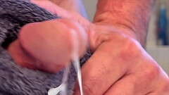 Me masturbating to orgasm 8 Thumb