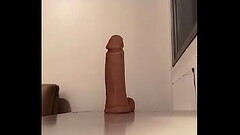 Casado manhoso senta, geme e rebola na pica de 20cm Thumb