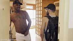 Meti muito na buceta do t&eacute_cnico de inform&aacute_tica nerd   Edu Leao Transboy Thumb