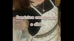 A Gata de Avental - domestica quicando no dildo Thumb