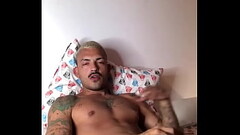 Macho insinuando rola grande Thumb