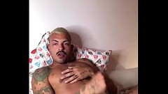 Boy abrindo rabo na c&acirc_mera Thumb