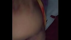 Joven se mete los dedos a falta de una verga Thumb
