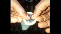 Je pr&eacute_pare mon penis au gla&ccedil_on pour me faire defoncer la chatte. Thumb