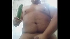 Gran pepino por el culo. Thumb
