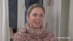 Julia Gives Us the Intimate Tour Thumb