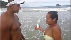 Conheci uma gostosa na praia e me dei bem . Paty Bumbum Thumb