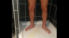 Se pisser dessus en cale&ccedil_on Thumb