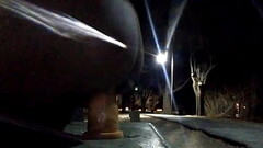 Ejercitando mi culo en el parque. Part 3 Thumb