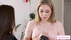 Teacher gets student naked and facesits Thumb