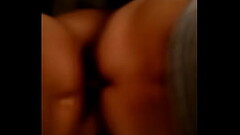 Pata de grindr me culea en su ba&ntilde_o de visitas 2013 Thumb