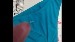 corrida en bragas de mi mujer 177 Thumb