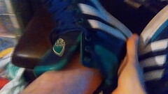 Stinky feet showoff Thumb